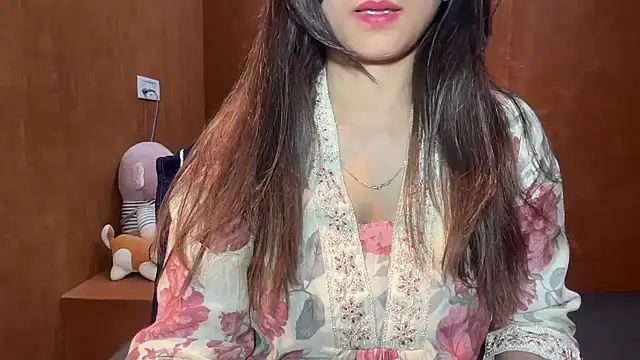 Snapshot of riya_stream chatting on February 16, 2026, 5:36 am riya stream online show from February 16, 2026, 5:36 am