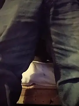 cockycummer online show from June 27, 2026, 3:44 am