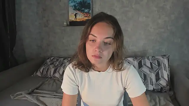 Snapshot of KristinaLoison chatting on October 5, 2025, 1:09 pm KristinaLoison online show from October 5, 2025, 1:09 pm