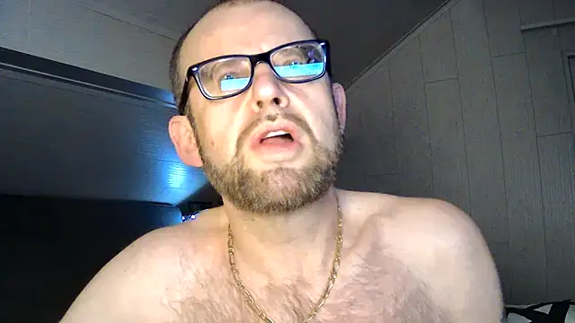 FABIOGLASSES online show from October 8, 2025, 12:08 am