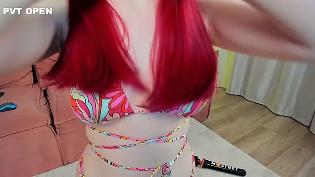 Snapshot of hlopushkahouse chatting on December 22, 2024, 4:27 pm hlopushkahouse online show from December 22, 2024, 4:27 pm