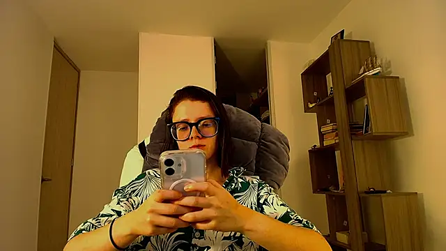 Arya starrk online show from November 27, 2025, 2:41 pm