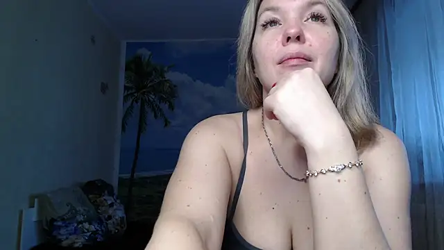 Snapshot of soaring_love chatting on February 5, 2025, 4:37 am soaring love online show from February 5, 2025, 4:37 am