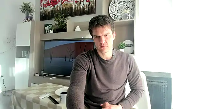 Snapshot of HeteroOli chatting on February 4, 2025, 8:46 am HeteroOli online show from February 4, 2025, 8:46 am