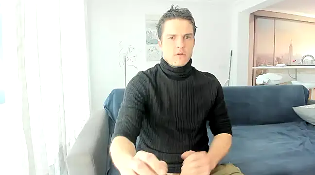 Snapshot of HeteroOli chatting on February 6, 2025, 10:48 am HeteroOli online show from February 6, 2025, 10:48 am