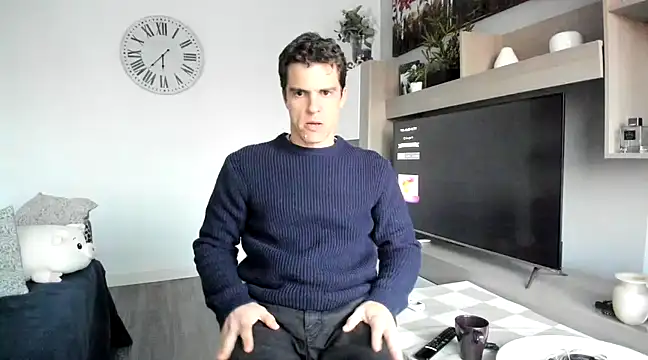 Snapshot of HeteroOli chatting on February 9, 2025, 5:33 pm HeteroOli online show from February 9, 2025, 5:33 pm