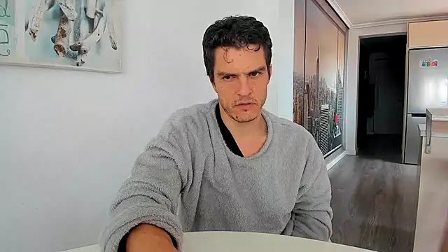 Snapshot of HeteroOli chatting on March 2, 2025, 11:50 am HeteroOli online show from March 2, 2025, 11:50 am