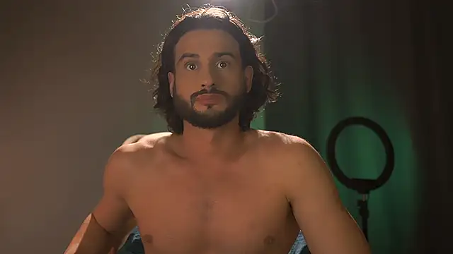 Keen   Luckystrike online show from October 4, 2025, 1:31 pm