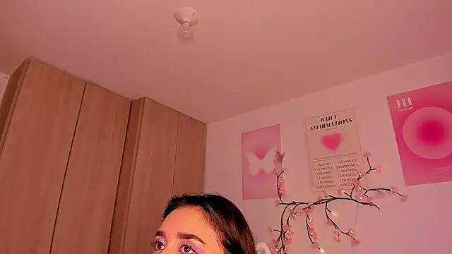 alexa 6908 online show from November 24, 2025, 9:03 pm