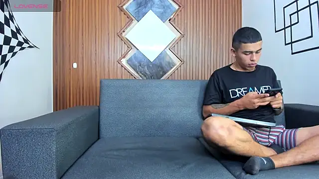 yeckodream online show from March 3, 2025, 5:09 am