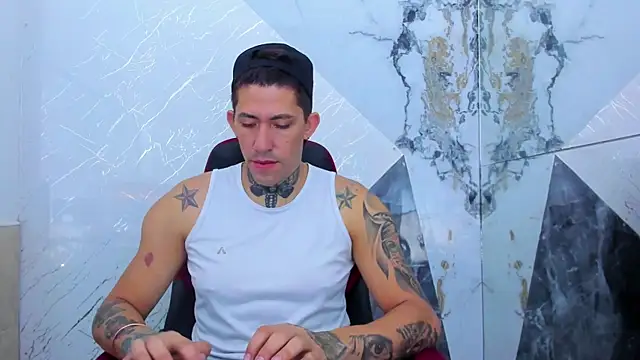 yeckodream online show from November 14, 2025, 4:22 am