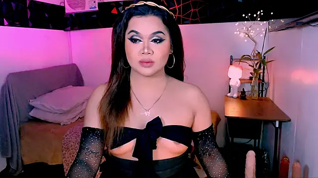 asiankatyhuge online show from October 3, 2025, 11:46 pm