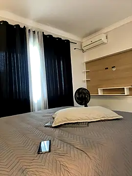 AliceStone19 online show from October 21, 2025, 5:35 pm