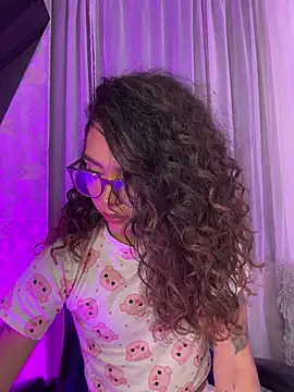 Samantha Bernardo online show from February 6, 2026, 3:22 am