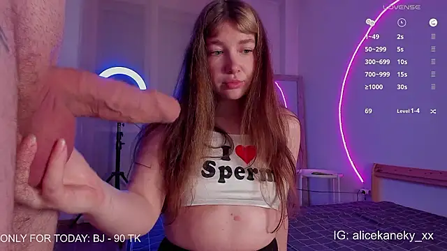 Snapshot of alicekaneky chatting on February 9, 2026, 10:47 pm alicekaneky online show from February 9, 2026, 10:47 pm