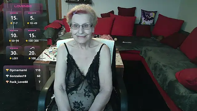 HeisseomaOriginal online show from January 17, 2025, 11:27 am