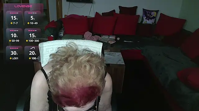 HeisseomaOriginal online show from January 30, 2025, 10:50 am