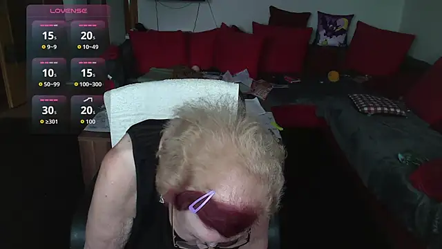 HeisseomaOriginal online show from September 29, 2025, 7:13 am