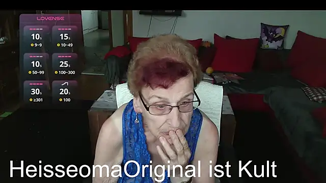 HeisseomaOriginal online show from June 15, 2026, 7:21 am