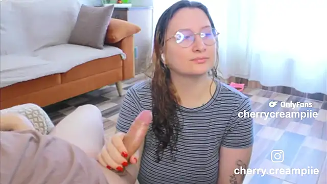 Snapshot of andycherry_secrets_ chatting on February 5, 2026, 2:33 pm andycherry secrets online show from February 5, 2026, 2:33 pm