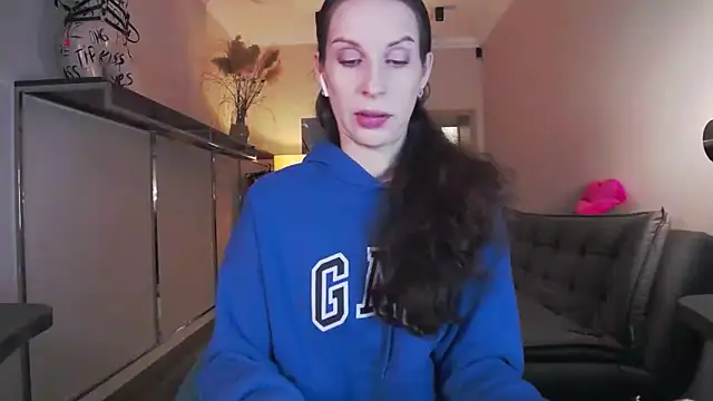 Mila Anders online show from November 9, 2025, 5:50 am