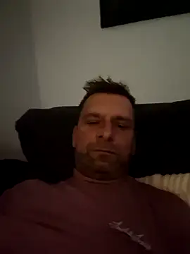 Snapshot of Mjn34 chatting on October 19, 2025, 6:03 am Mjn34 online show from October 19, 2025, 6:03 am