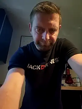 Snapshot of Mjn34 chatting on October 27, 2025, 7:01 am Mjn34 online show from October 27, 2025, 7:01 am