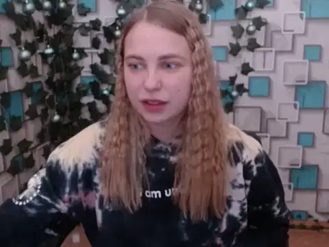 Snapshot of klerkarina chatting on December 4, 2024, 9:18 am klerkarina online show from December 4, 2024, 9:18 am