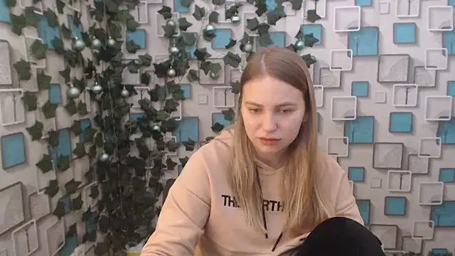 Snapshot of klerkarina chatting on January 18, 2025, 6:24 am klerkarina online show from January 18, 2025, 6:24 am