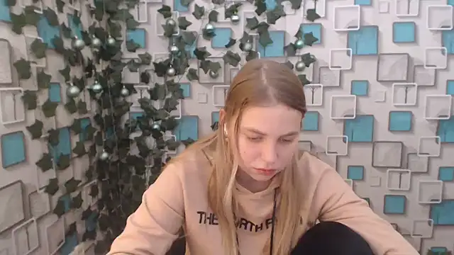 Snapshot of klerkarina chatting on January 18, 2025, 9:34 am klerkarina online show from January 18, 2025, 9:34 am