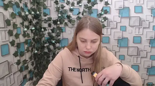 Snapshot of klerkarina chatting on January 21, 2025, 6:43 am klerkarina online show from January 21, 2025, 6:43 am