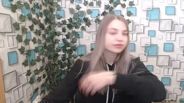 Snapshot of klerkarina chatting on February 22, 2025, 5:44 am klerkarina online show from February 22, 2025, 5:44 am