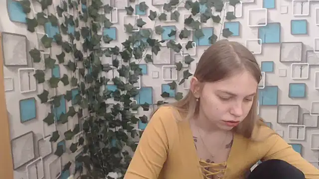 Snapshot of klerkarina chatting on March 20, 2025, 5:46 am klerkarina online show from March 20, 2025, 5:46 am