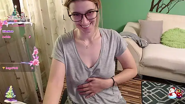 Snapshot of lovingfeetheels chatting on December 18, 2024, 12:29 pm lovingfeetheels online show from December 18, 2024, 12:29 pm