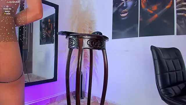 Sophia Cameron online show from March 2, 2025, 9:53 am