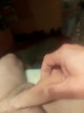 Snapshot of Robertino21cm chatting on March 23, 2026, 1:42 am Robertino21cm online show from March 23, 2026, 1:42 am