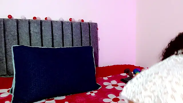 Snapshot of KendallEvolette_ chatting on March 15, 2025, 12:58 am KendallEvolette online show from March 15, 2025, 12:58 am