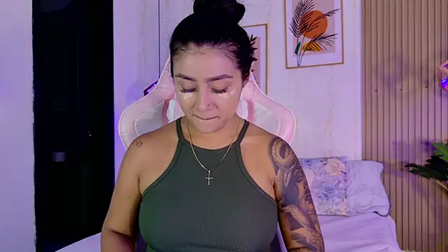 CameronCollins  online show from February 4, 2026, 7:31 pm