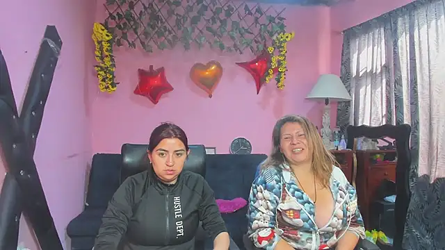 lesbiancuple online show from February 17, 2026, 2:57 pm