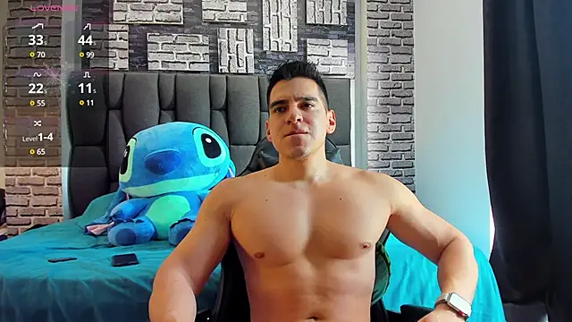 Snapshot of leyton_flex chatting on December 8, 2024, 8:15 pm leyton flex online show from December 8, 2024, 8:15 pm