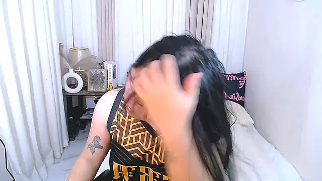 Snapshot of Mimi_Cums chatting on October 27, 2025, 1:04 pm Mimi Cums online show from October 27, 2025, 1:04 pm