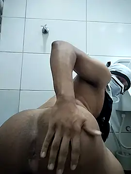 Snapshot of Rafael24445473 chatting on October 11, 2025, 4:22 am Rafael24445473 online show from October 11, 2025, 4:22 am