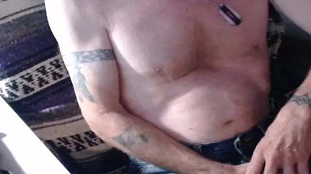 QueenDenizeAndTheCaptain online show from October 16, 2025, 10:27 am