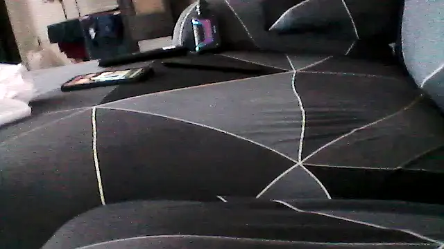 mickzizi online show from October 10, 2025, 8:24 am