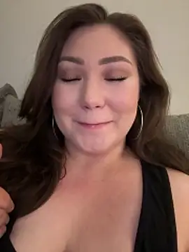 Snapshot of RosieDixx chatting on November 26, 2025, 6:47 am RosieDixx online show from November 26, 2025, 6:47 am