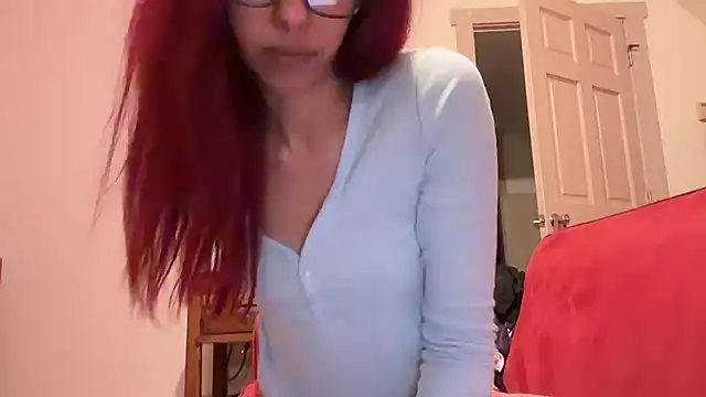 Snapshot of queendab626 chatting on December 30, 2024, 9:29 pm queendab626 online show from December 30, 2024, 9:29 pm