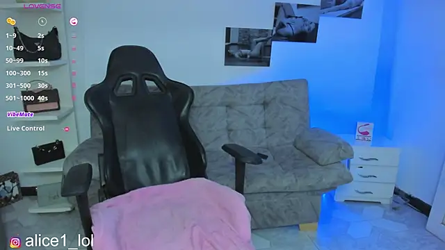 candy alicee online show from November 8, 2025, 3:50 am