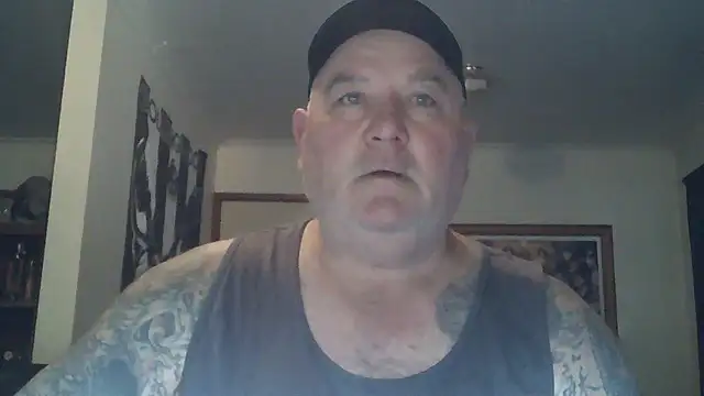 Snapshot of HOTANAL chatting on October 4, 2025, 10:30 pm HOTANAL online show from October 4, 2025, 10:30 pm