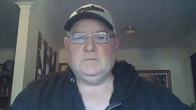 Snapshot of HOTANAL chatting on October 7, 2025, 10:18 pm HOTANAL online show from October 7, 2025, 10:18 pm