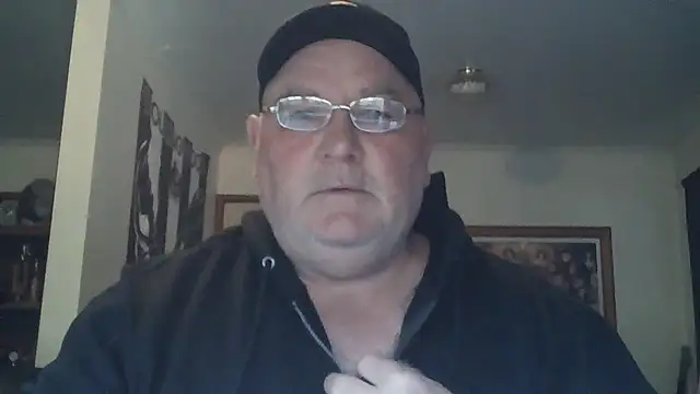 Snapshot of HOTANAL chatting on October 11, 2025, 9:46 pm HOTANAL online show from October 11, 2025, 9:46 pm